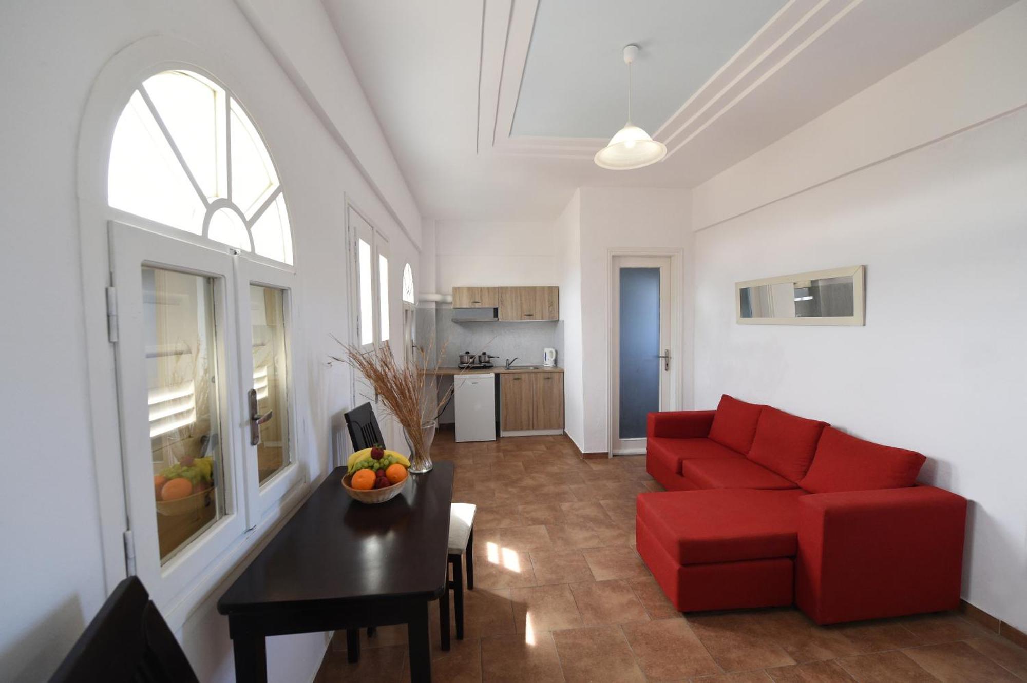 Leon Lux Apartments เปริโวลอส ภายนอก รูปภาพ